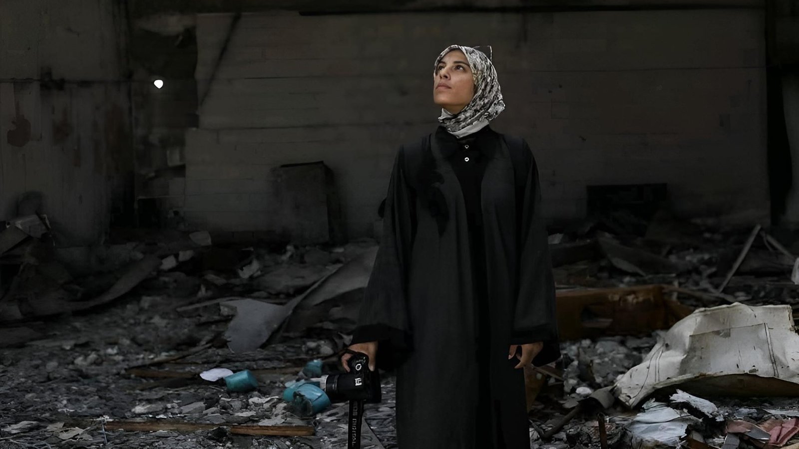 Put Your Soul on Your Hand and Walk Screenshot